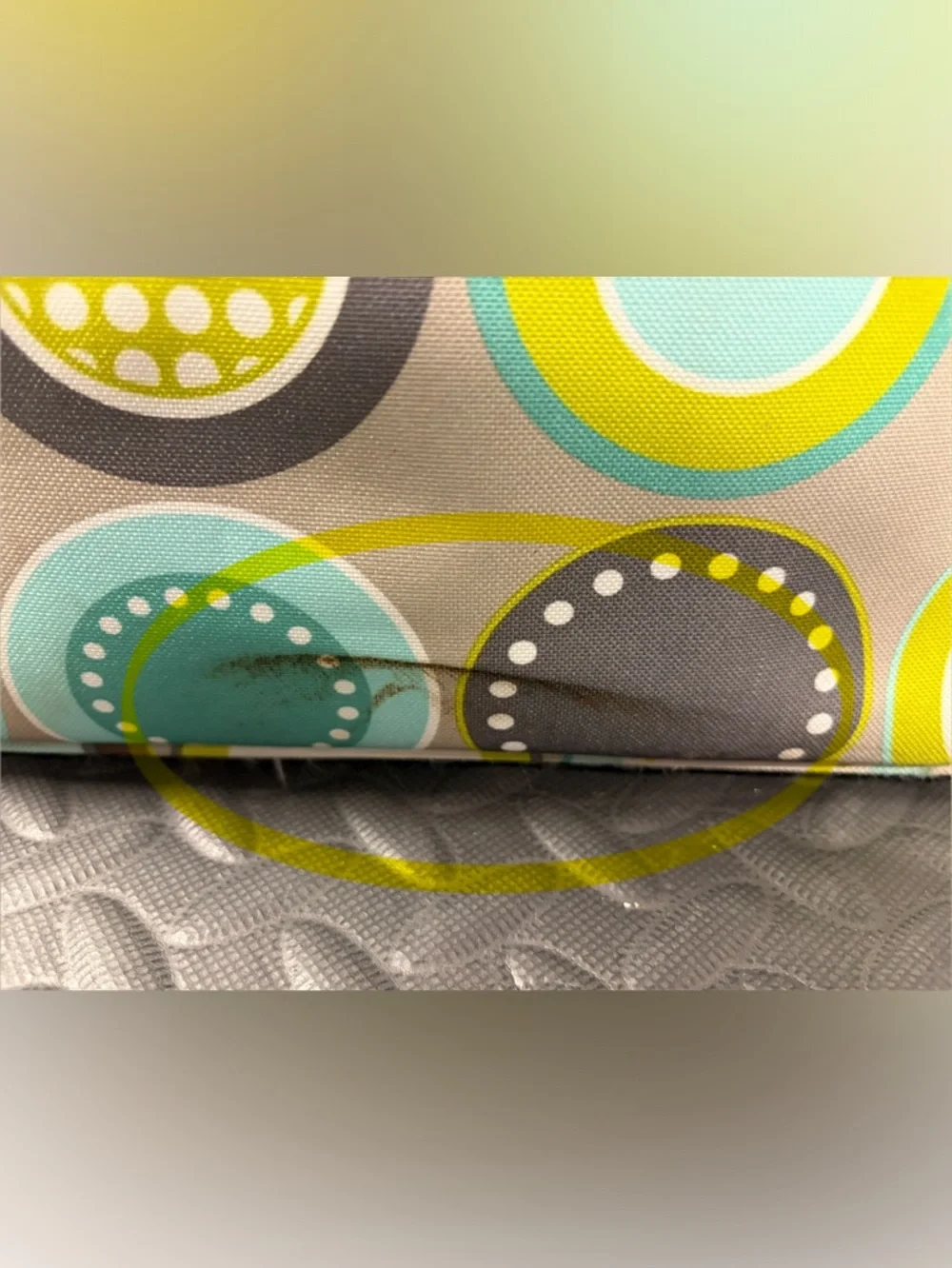 Thirty One rolling cooler with handles and wheels
